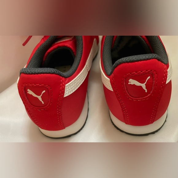 Puma Roma unisex sneakers size 2 - Picture 4 of 5